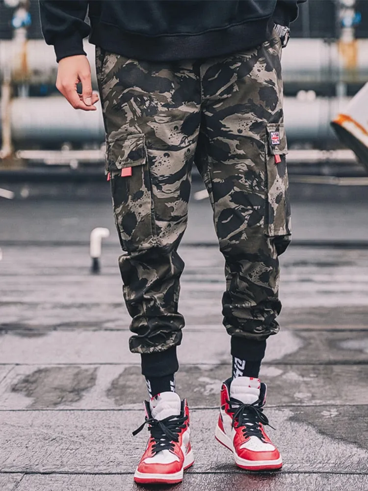 Dark Tone Camouflage Multi Pocket Cargo Style Men Pants