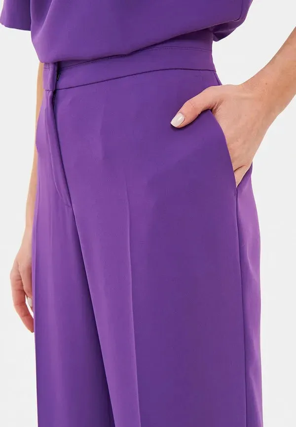 Flowing Straight-Leg Pant