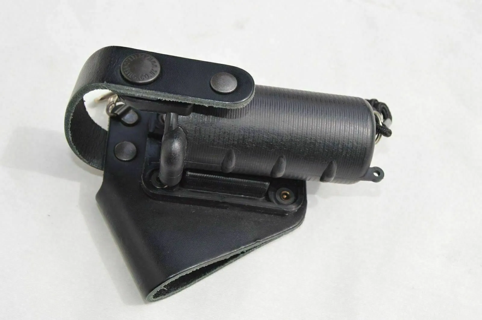 Peter Jones P175 CS Gas Pepper Spray Holder Klickfast Hook&Loop Molle BLTCS01A