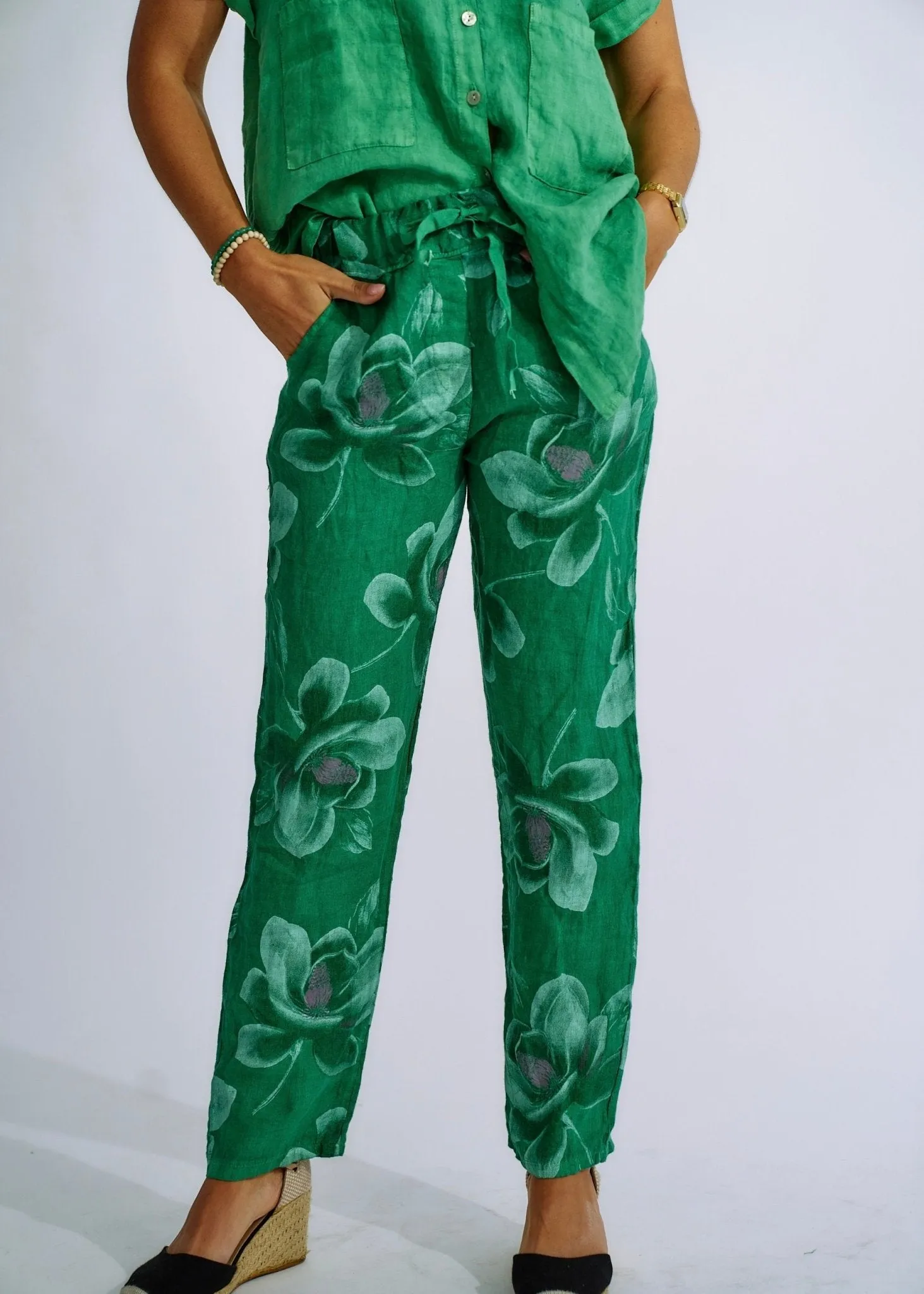 Pure Linen Italian Floral Printed Joggers in Forest Green