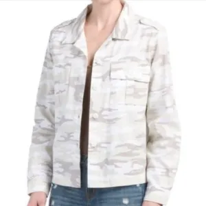 Sanctuary Shacket Button Down Shirt in Light Camo - Size Medium